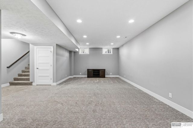 19613 Decatur Street, Elkhorn, NE 68022