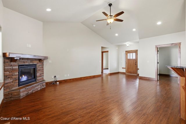 3302 W Magistrate LOOP, Hayden, ID 83835