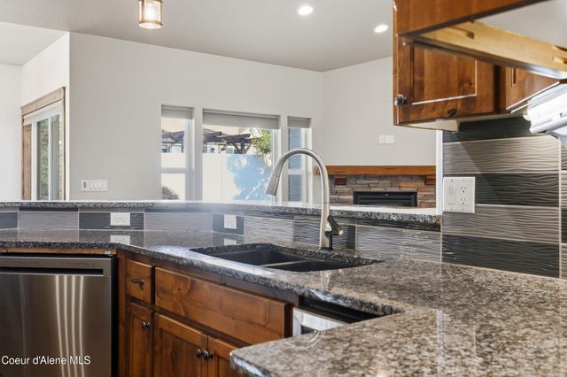 3302 W Magistrate LOOP, Hayden, ID 83835