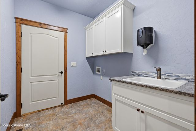 3302 W Magistrate LOOP, Hayden, ID 83835