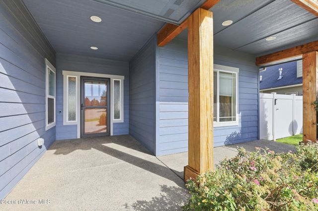 3302 W Magistrate LOOP, Hayden, ID 83835