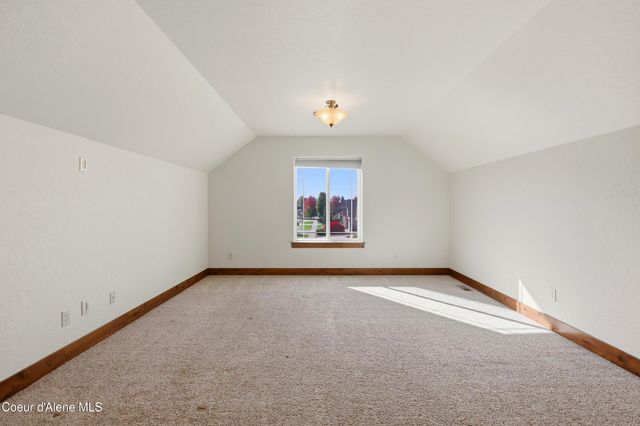 3302 W Magistrate LOOP, Hayden, ID 83835
