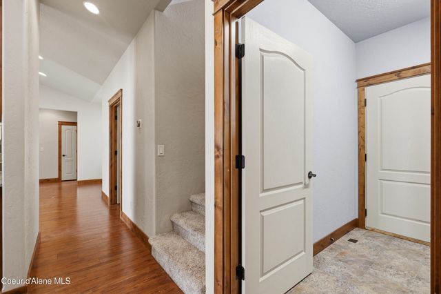 3302 W Magistrate LOOP, Hayden, ID 83835