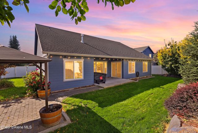 3302 W Magistrate LOOP, Hayden, ID 83835