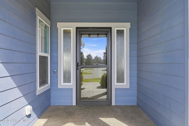3302 W Magistrate LOOP, Hayden, ID 83835