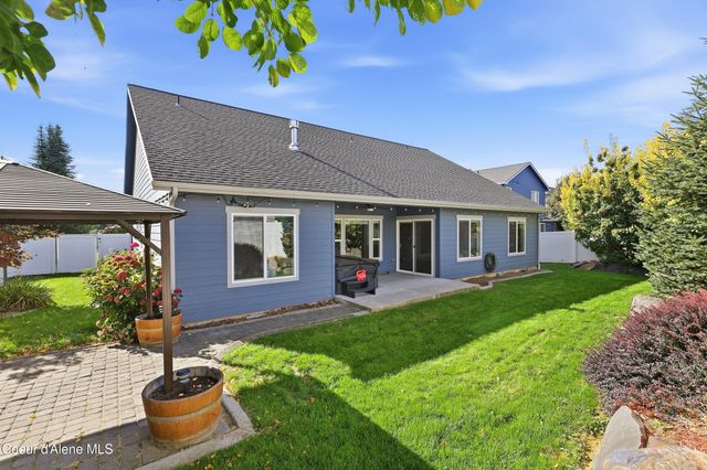 3302 W Magistrate LOOP, Hayden, ID 83835