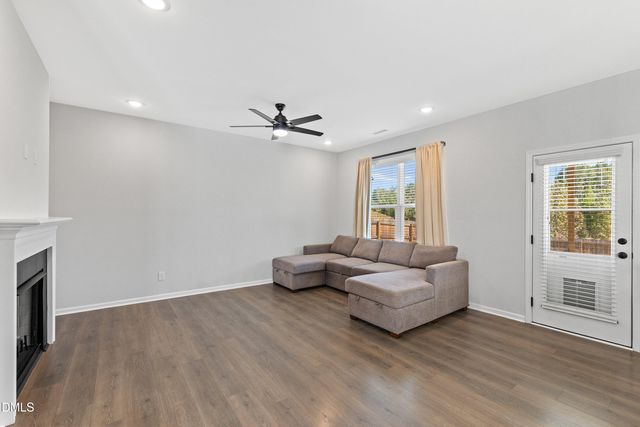277 Maidenhair Place, Clayton, NC 27520