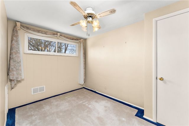 4578 Mapledale Drive, Lincoln Place, PA 15120