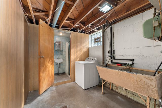 4578 Mapledale Drive, Lincoln Place, PA 15120