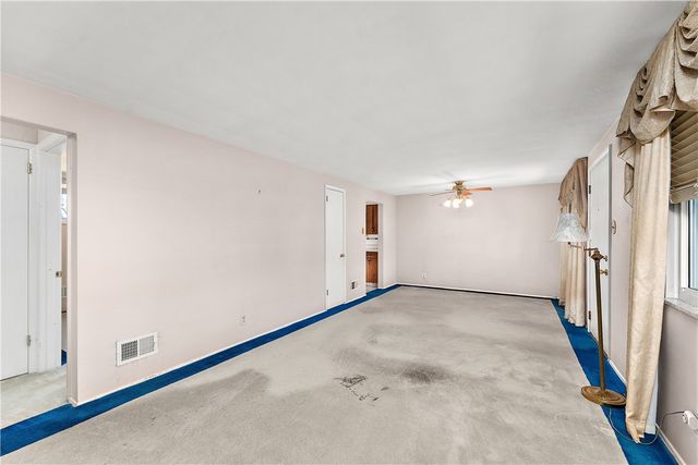 4578 Mapledale Drive, Lincoln Place, PA 15120