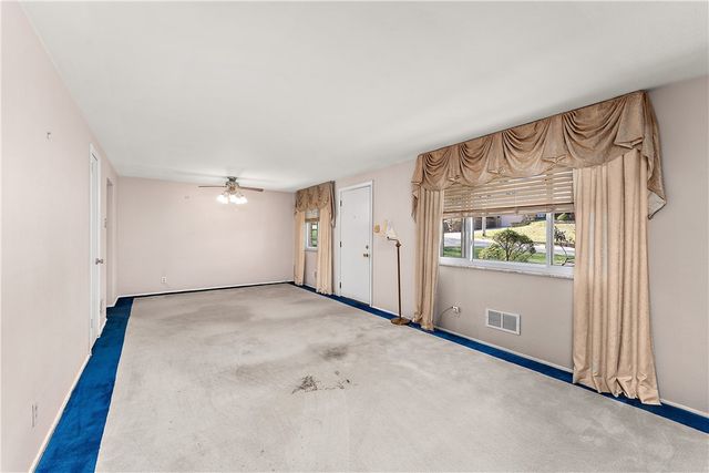 4578 Mapledale Drive, Lincoln Place, PA 15120