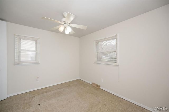 2128 N 5th Street, St Charles, MO 63301