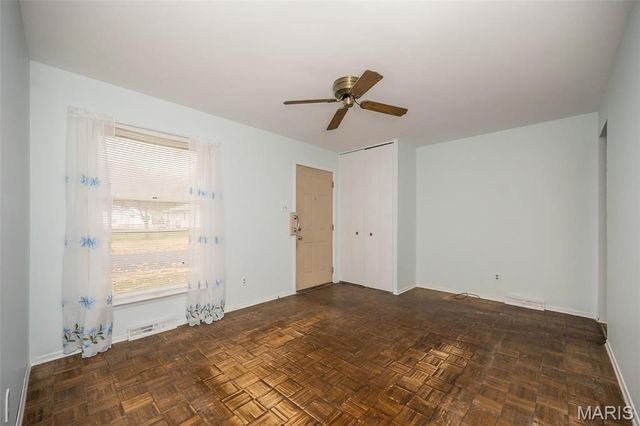 2128 N 5th Street, St Charles, MO 63301