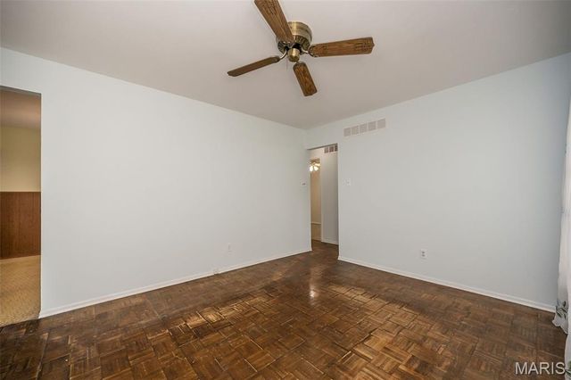 2128 N 5th Street, St Charles, MO 63301