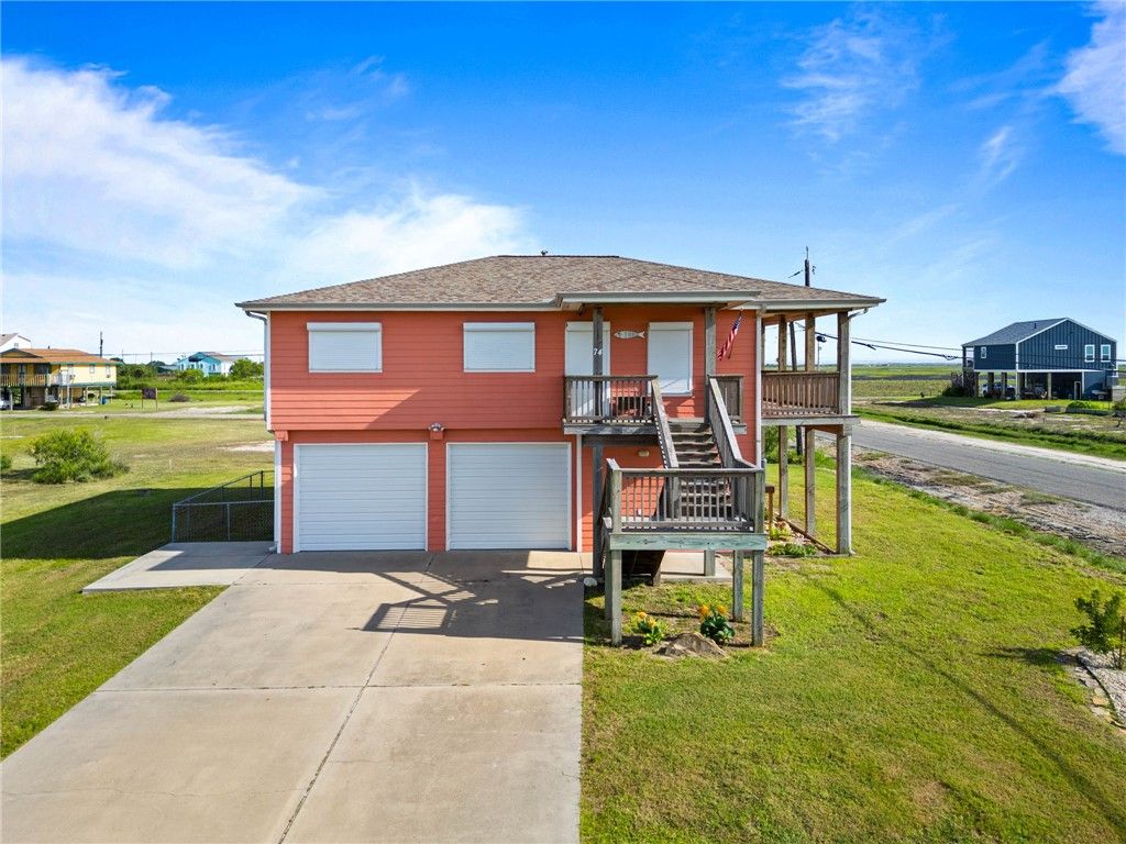 74 West Castle Oak Lane, Rockport, TX 78382 — photo 2