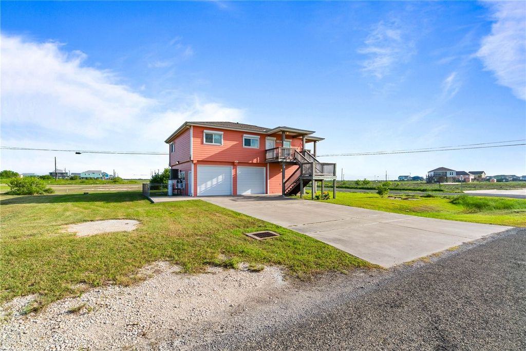 74 West Castle Oak Lane, Rockport, TX 78382 — photo 4