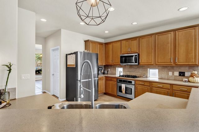 1815 Rim Rock Trail, Mansfield, TX 76063