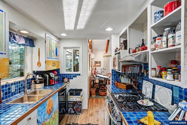 32365 North Fork Rd SE, Lyons, OR 97358