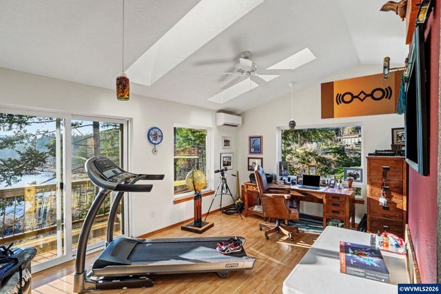 32365 North Fork Rd SE, Lyons, OR 97358