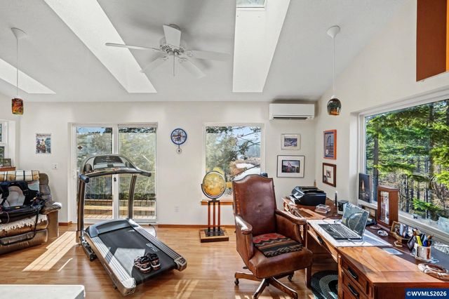 32365 North Fork Rd SE, Lyons, OR 97358