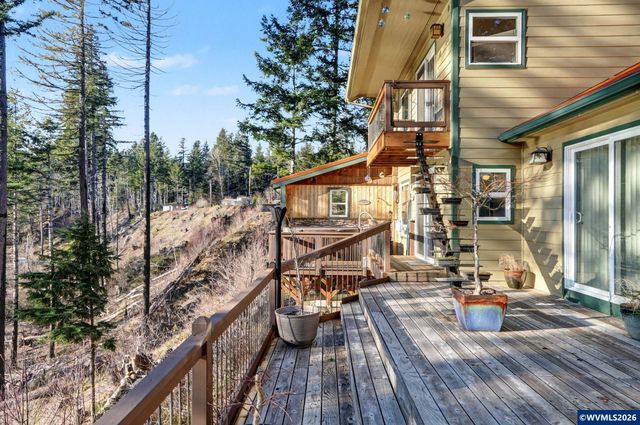 32365 North Fork Rd SE, Lyons, OR 97358