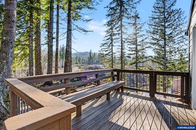 32365 North Fork Rd SE, Lyons, OR 97358