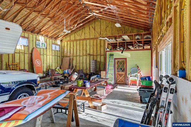 32365 North Fork Rd SE, Lyons, OR 97358