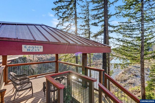 32365 North Fork Rd SE, Lyons, OR 97358