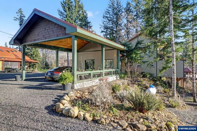 32365 North Fork Rd SE, Lyons, OR 97358