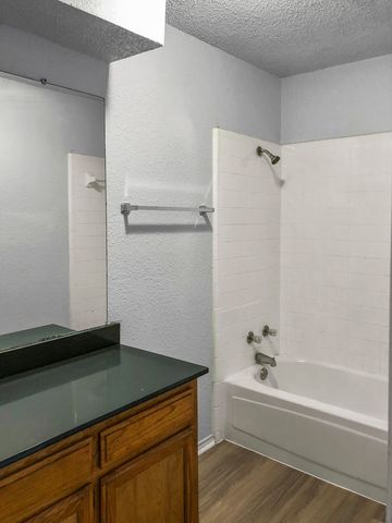 821 N Mesquite Street B, Arlington, TX 76011