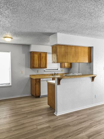 821 N Mesquite Street B, Arlington, TX 76011