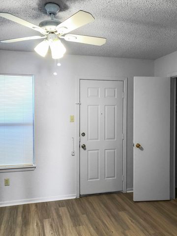 821 N Mesquite Street B, Arlington, TX 76011