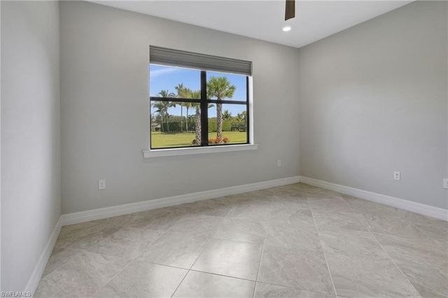 11752 Bowes CIR, Fort Myers, FL 33913