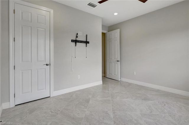 11752 Bowes CIR, Fort Myers, FL 33913