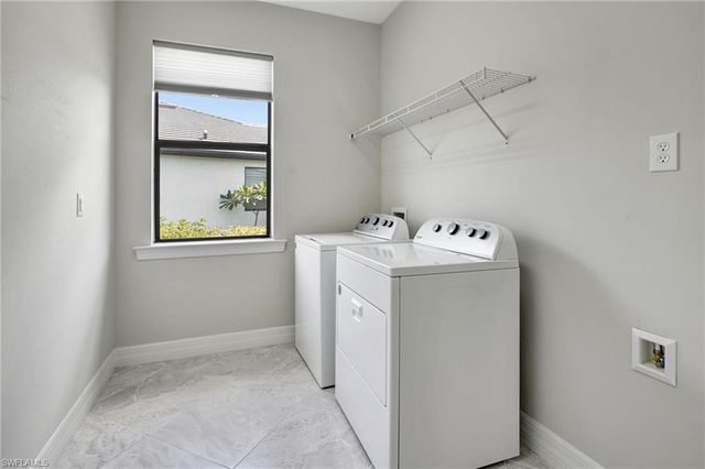 11752 Bowes CIR, Fort Myers, FL 33913