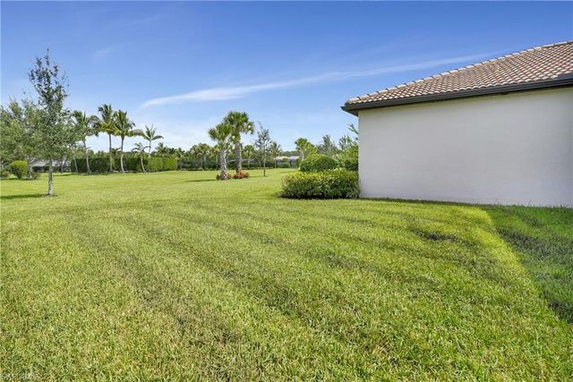 11752 Bowes CIR, Fort Myers, FL 33913