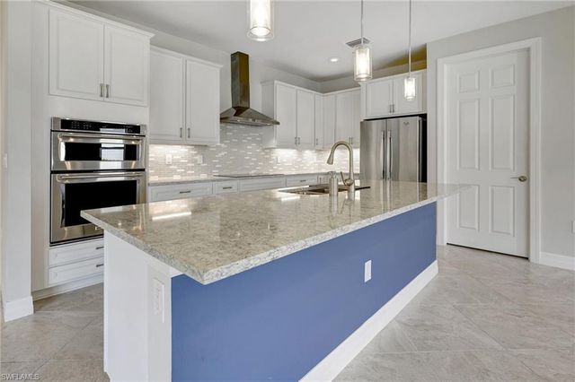 11752 Bowes CIR, Fort Myers, FL 33913
