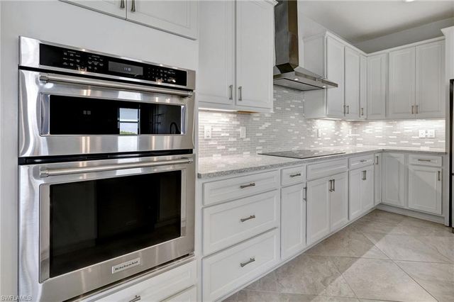 11752 Bowes CIR, Fort Myers, FL 33913