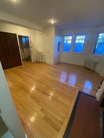 458 Beacon Street 1, Boston, MA 02115