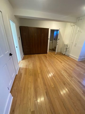 458 Beacon Street 1, Boston, MA 02115