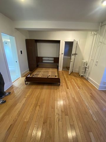 458 Beacon Street 1, Boston, MA 02115