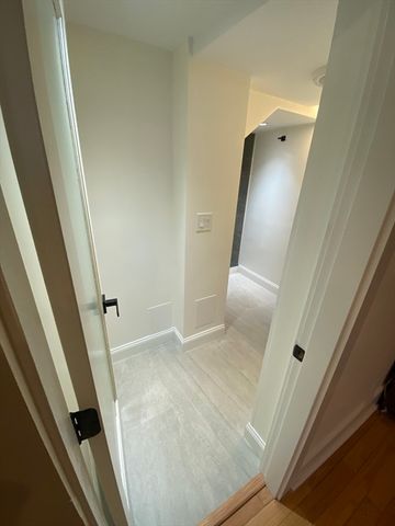 458 Beacon Street 1, Boston, MA 02115