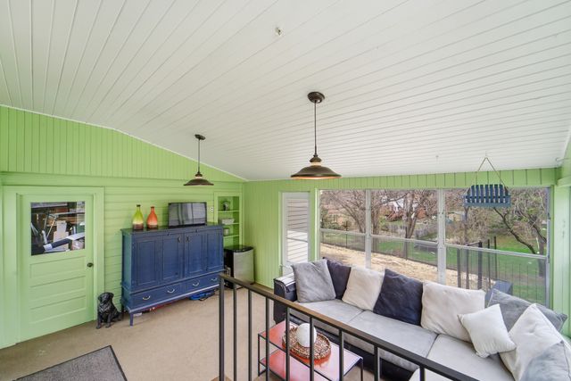 6635 Sunset Terrace, Windsor Heights, IA 50324