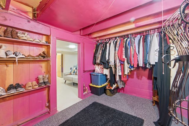 6635 Sunset Terrace, Windsor Heights, IA 50324