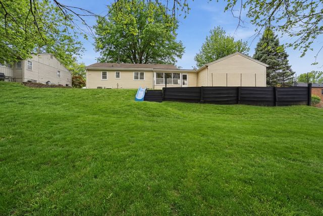 6635 Sunset Terrace, Windsor Heights, IA 50324
