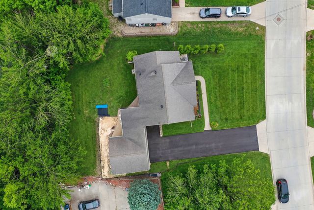 6635 Sunset Terrace, Windsor Heights, IA 50324