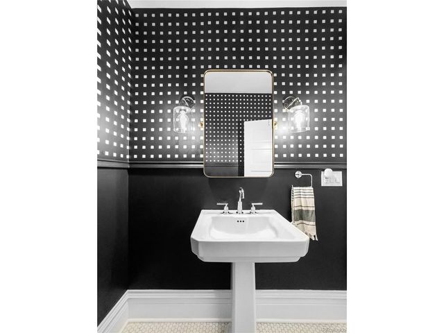 1815 S Ogden St, Denver, CO 80210