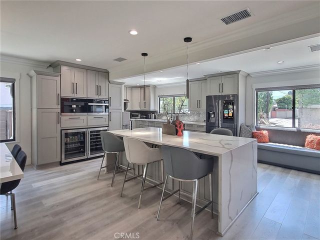 1023 Atlee, La Canada Flintridge, CA 91011