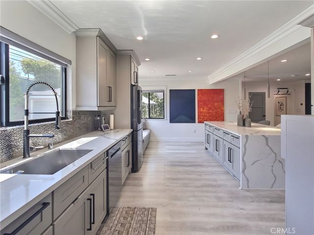 1023 Atlee, La Canada Flintridge, CA 91011