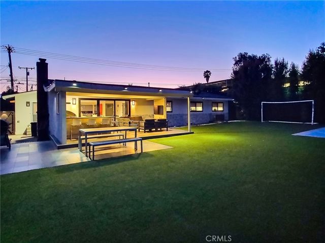 1023 Atlee, La Canada Flintridge, CA 91011